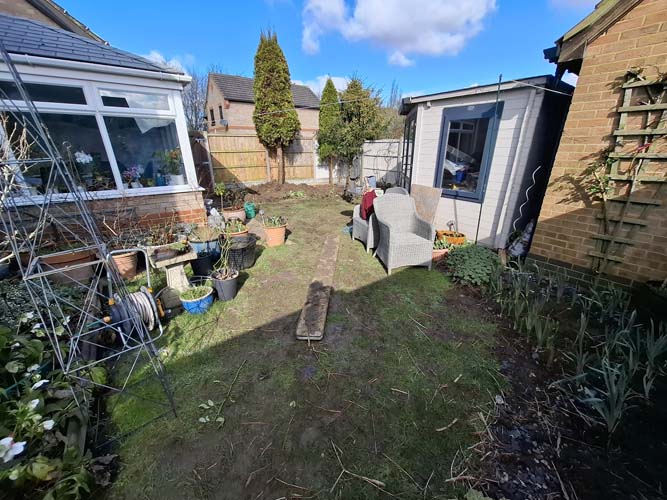 Garden design low maintenance gravel